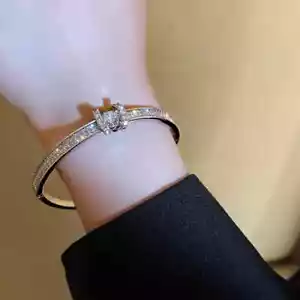 Bracciale donna classico lusso alta qualità acciaio inox fibbia ad H SOLIDO - Foto 1 di 31
