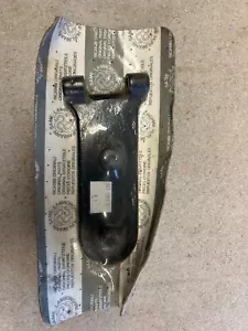 SAME/Deutz Fahr door hinge - Picture 1 of 3