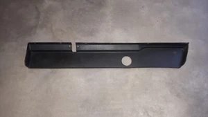 Vasca interna cruscotto originale usata per Land Rover 90-110 Defender guida LH - Foto 1 di 1