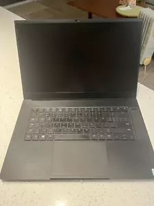 Razer Blade 15 Advanced Model 2021 -64 GB de RAM - Intel CORE i7 10.ª generación, 2,30 GHz - Imagen 1 de 10