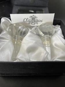 Set-2 tappi decanter bottiglia cristallo firmato trasparente sfaccettato Oleg Cassini in scatola - Foto 1 di 8
