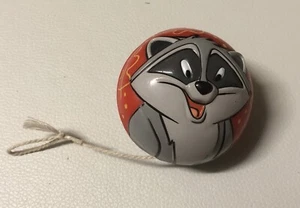 Disney Pocahontas 3D Sculpted YO-YO Yoyo Meeko Raccoon Spectra Star 1995 Vintage - Picture 1 of 3