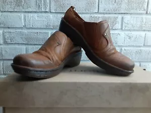 Born New In Box Leather Clog Whiskey Burnished Sz 7/38 - Picture 1 of 7