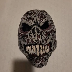 Halloween Demon Skull Mask - Picture 1 of 5
