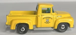 Matchbox 2018 1956 Ford Pickup Truck GIALLO Moon Eyes auto giocattolo pressofusa ~GJ - Foto 1 di 11