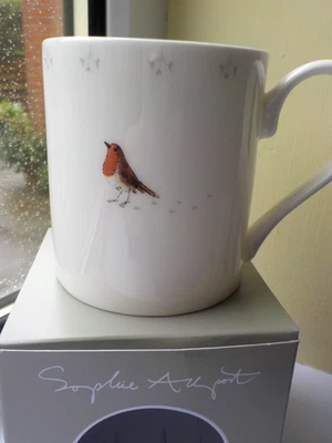 Sophie Allport White Standard 'Robin & Mistletoe' China Mug, BNWT - Image 1 of 4