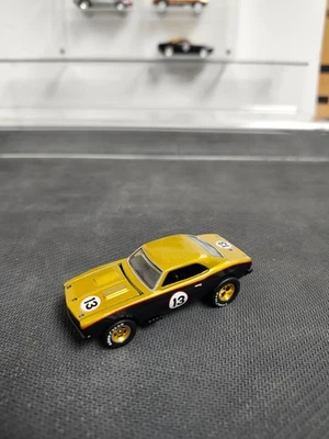 Camaro suelto Hot Wheels Vintage Racing 2010 Smokey Yunick 67 Foto 1 de 4