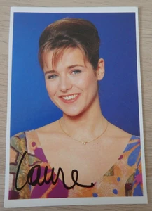 Autógrafo de la actriz de televisión francesa Laure Guibert (123494) - Imagen 1 de 3