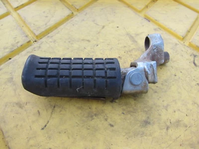 Honda Nighthawk 650 CB650SC 1983 OEM REPOSAPIÉS CLAVIJA PASO Foto 1 de 4