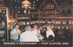 Port Clinton, OH: Brassel's Restaurant, lampade Tiffany, cartolina d'epoca Ohio - Foto 1 di 2