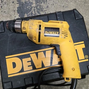 Dewalt Drill 3/8 Keyless Chuck DW106 Corded Case Included - Picture 1 of 4