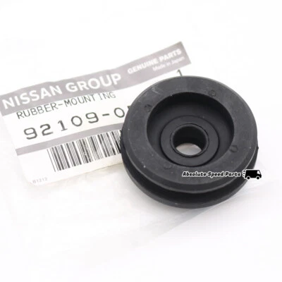 OEM Nissan Upper Intercooler Mounting Bushing for R32 R33 R34 92109-05U00 - Image 1 of 2