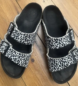 Birkenstock Arizona Monochrome Animal Print Felt Size 8 Sandals - Picture 1 of 4