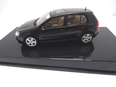 Volkswagen VW Golf 5 Modellino 4 Porte 1:43 Autoart Nero 1K9099300B041 - Immagine 1 di 4