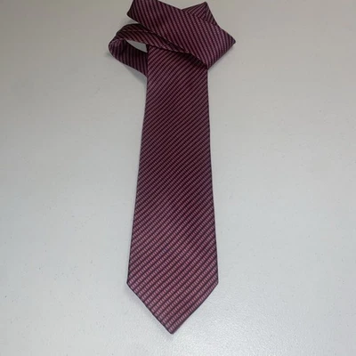 Corbata de hombre BRIONI roja negra geométrica de lujo seda hecha a mano en Italia W 3,25" L 60" Foto 1 de 4