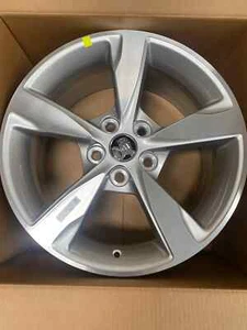 Genuine Holden VF S2 SS-SV6 2015-2017" ALLOY WHEEL SET OF 4 " - Picture 1 of 6