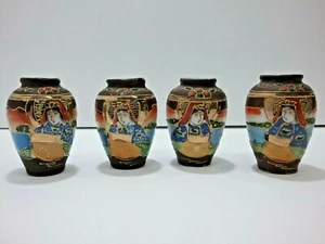 Vintage Porcelain Satsuma Bud Vases Japan Hand painted 1.75" - Picture 1 of 9