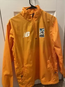 VINTAGE CHICAGO MARATHON NEW BALANCE JACKET WIND BREAKER AMERICAN AIRLINES SZ SM - Picture 1 of 2