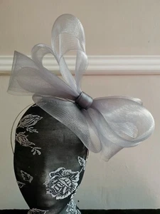 grey fascinator millinery burlesque headband wedding hat hair piece race ascot - Picture 1 of 3