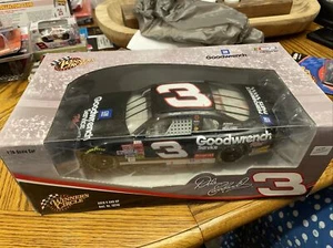 Winner's Circle #3 Dale Earnhardt Foundation 2005 1:18 Stock Car - Picture 1 of 1