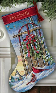 Kit Punto de Cruz ~ Medias Trineo Navidad Dimensiones #8819 - Imagen 1 de 3