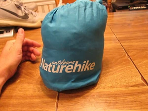 NatureHike Automatic Inflatable Air Pillow Outdoor Travelmate  - Picture 1 of 3