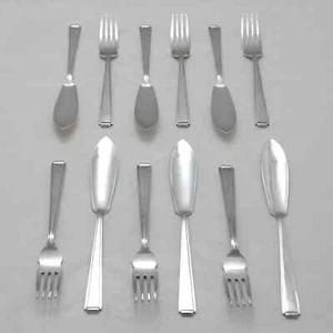 STRATHMORE Design COOPER BROS Silver Service Cutlery Six Pairs of Fish Eaters - Picture 1 of 4