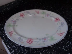 BOOTS CARNATION OVAL PLATTER - Picture 1 of 2