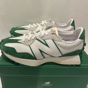 Taglia 8,5 - New Balance Casablanca x 327 Idealist - Foto 1 di 7