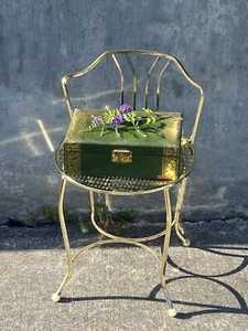 Hollywood Regency Marilyn Boudoir Gold Metal Vanity Chair - Picture 1 of 7