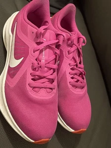 Scarpe da corsa Nike Downshifter 10 [CI9984-600] rosa sneakers taglia 9,5 - Foto 1 di 9