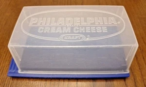 Soporte para queso crema Kraft Philadelphia base azul de plástico y tapa transparente vintage - Imagen 1 de 11