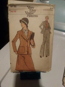 Modello Vogue 8732 vintage taglia 12 - Foto 1 di 2