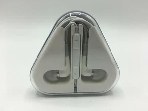 Original Genuine Apple In-Ear Headphones with Remote and Mic (ME186ZM/A) - Picture 1 of 2