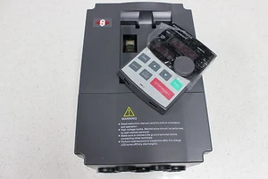 1.5 KW (2 HP) special inverter , VSD , VFD for PV water pump controller - Picture 1 of 5
