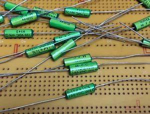 0.15uF 150nF 100V 10% Axial Polycarbonate Capacitor MPC154J100 Multi Qty - Picture 1 of 1