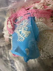 Asst Resti di Pizzo Yardage Grab Bag Artigianato Bambole Abbigliamento Costumi OTTIMO - Foto 1 di 4