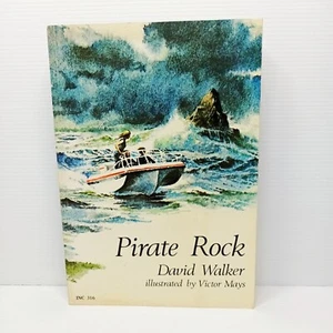 Pirate Rock de David Walker. Ilustrado por Victor Mays. Libro de bolsillo 1969. - Imagen 1 de 7