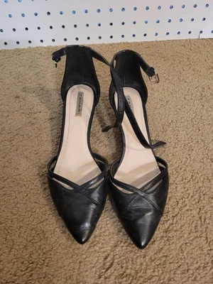 Tahari 女式皮革中跟,8 码黑色 — 第 1/4 张图片