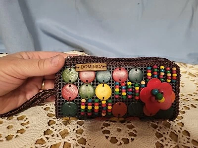 Hermosa Cartera Muñequera Colorida Ecológica con Cuentas de Coco Dominica... Foto 1 de 4