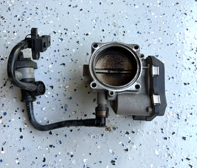 F30 F32 BMW 335i 435I 535i 740i N55 2013-2016 carrocería del acelerador 13547597871 7597871 Foto 1 de 3