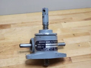 Duff-Norton Worm Gear Actuator CM2501-2X, MCAAC00A002 - Picture 1 of 7