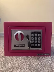 Honeywell Small Digital Safe Box 0.17-Cubic Feet Pink Steel Lock 5005P - Picture 1 of 5