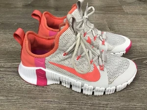 NIKE Women's Free Metcon 3 Shoes Sneakers  CJ6314-068 Gray Pink Training Shoes - Picture 1 of 13
