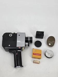 Vintage Fujica 8 Zoom Deluxe 8mm Movie Camera Accessories And Case - Picture 1 of 19