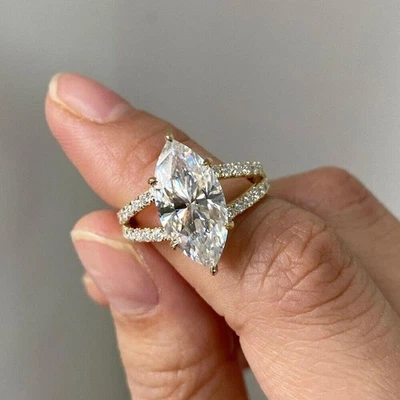 Anillo de compromiso de corte marquesa de diamantes cultivados en laboratorio VS1 de 2,50 quilates de oro amarillo sólido de 14 quilates Foto 1 de 4