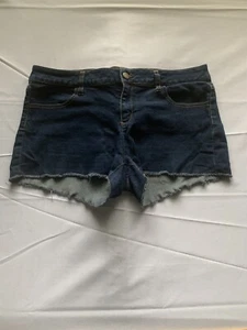 No Boundaries Womens blue jean shorts size 17 - Picture 1 of 7