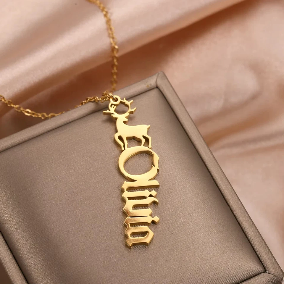 Collar Colgante Nombre Vertical Ciervo Personalizado Vacaciones Navidad Regalo Familia Foto 1 de 4