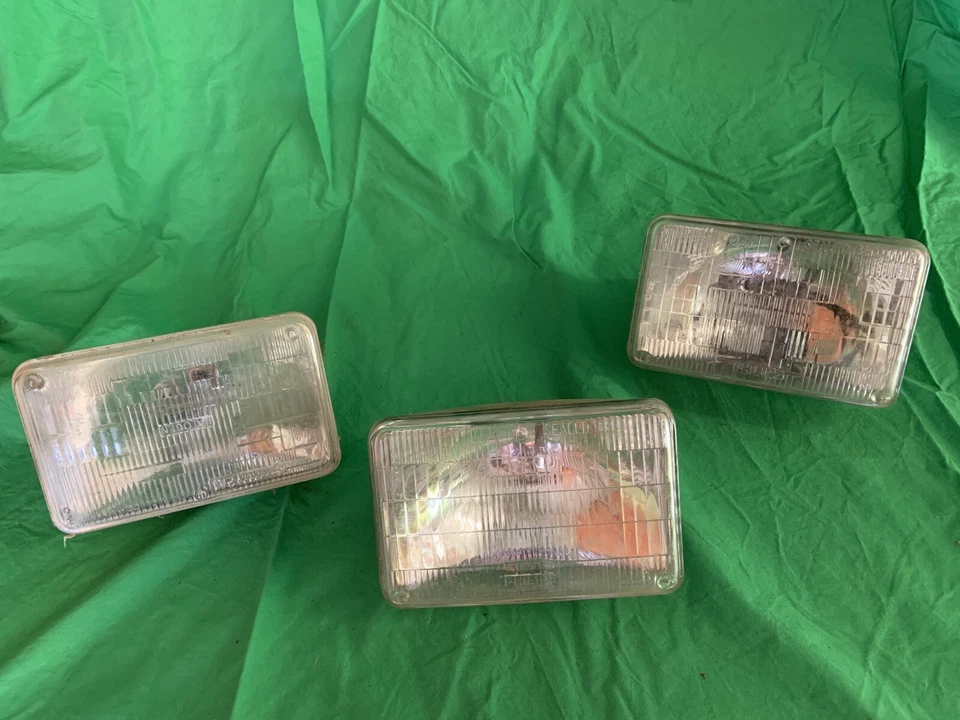 Oldsmobile Cutlass 1976 1977 3 faros Phillips General Electric Ge 21A 1A1 Foto 1 de 4