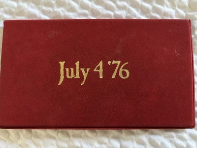 Bicentennial of The Day of Freedom July 4 '76 Official First Day Cover / Folder - Image 1 of 2